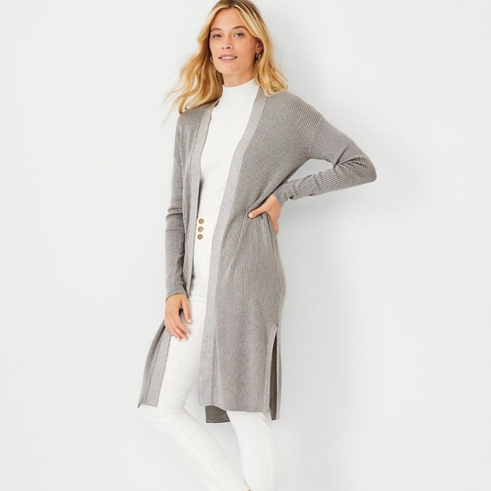 NWOT. Ann Taylor Gray Petite Shimmer Ribbed Open Cardigan. XXS.